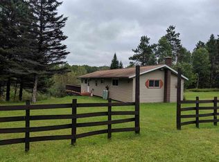 W7001 Carney Lake Rd, Iron Mountain, MI 49801