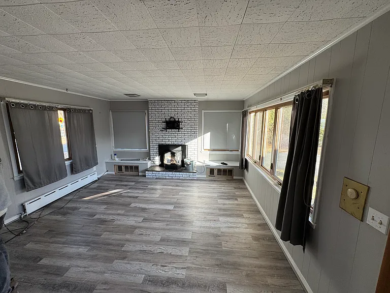 465 Hills St — Photo 18