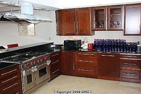 2nd image of 1211 S Eads St APT 2001