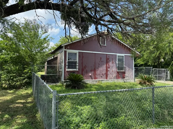 715 Lombrano, San Antonio, TX 78207