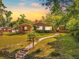 706 Riverside Dr, Lumberton, NC 28358