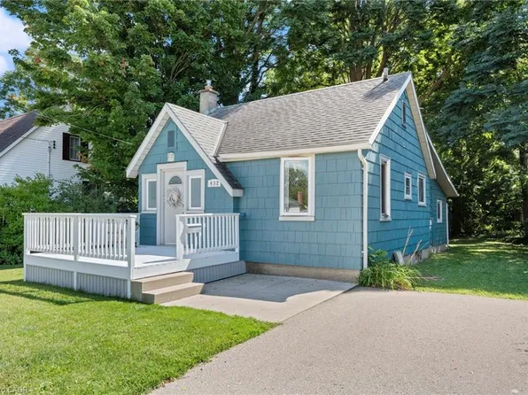 432 West St, Norfolk County, ON N3Y 1V3