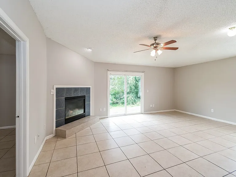 3341 Volley Dr — Photo 6