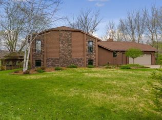 N4985 Oakview Dr, West Salem, WI 54669
