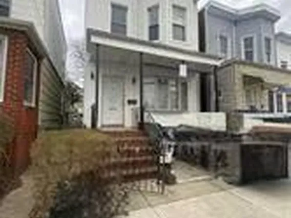 8825 75th St, Jamaica, NY 11421