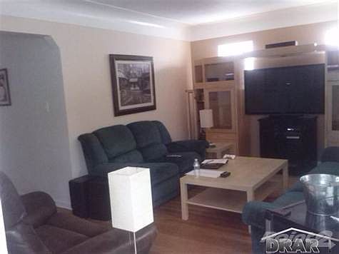 2nd image of 1058 Winchester Ave