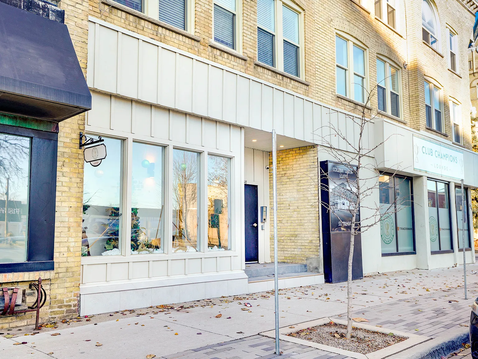 537 Talbot Street St. Thomas — Photo 3