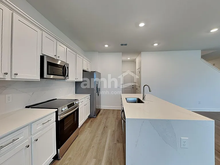 5350 Boulder Creek Cv — Photo 3