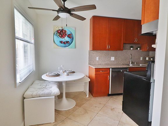3rd image of 248 Pamela Dr APT 34