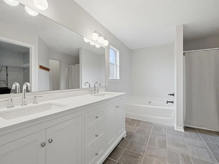 519 Batten Blvd — Photo 4