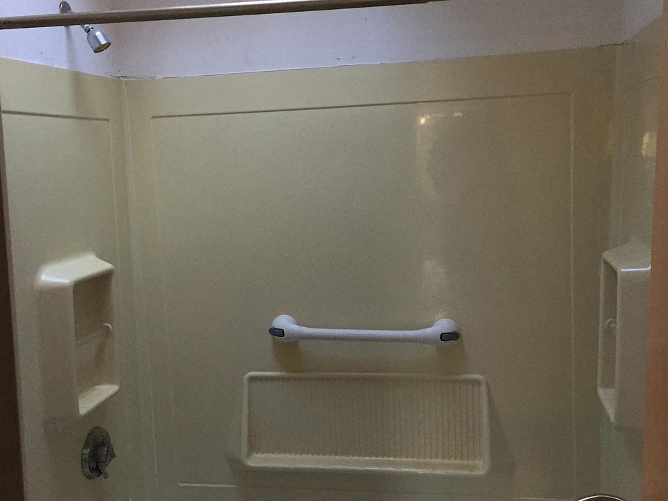 2nd floor bath