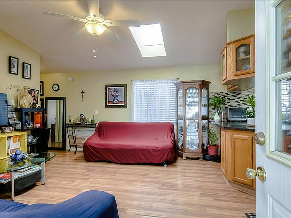 5th image of 141 Haven Dr