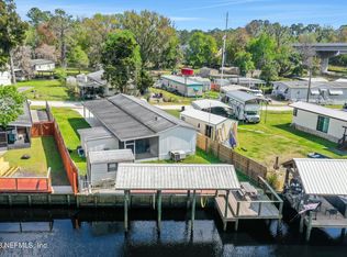 105 Mulberry St, Satsuma, FL 32189