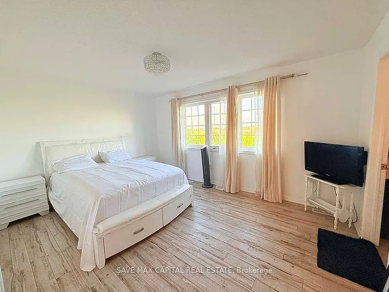15 Apple Valley Way — Photo 34