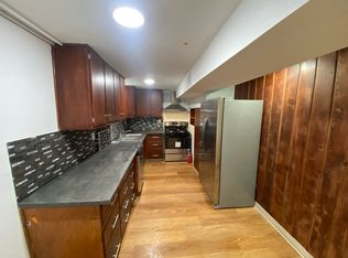 318 S Walnut Ave, Ames, IA 50010