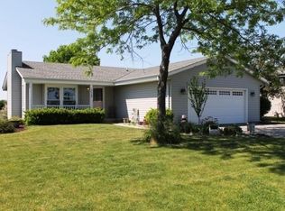 10009 Dunkelow Rd, Franksville, WI 53126