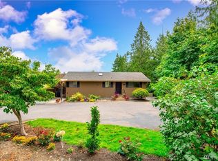 487 Wanapum Dr, La Conner, WA 98257