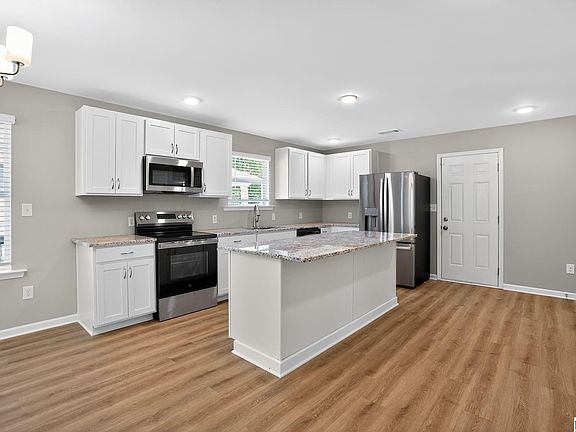 4th image of 1104 51st St