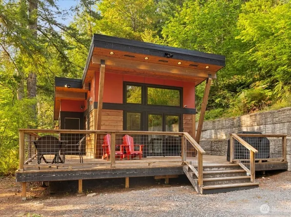 172 Paradise Drive, Ashford, WA 98304