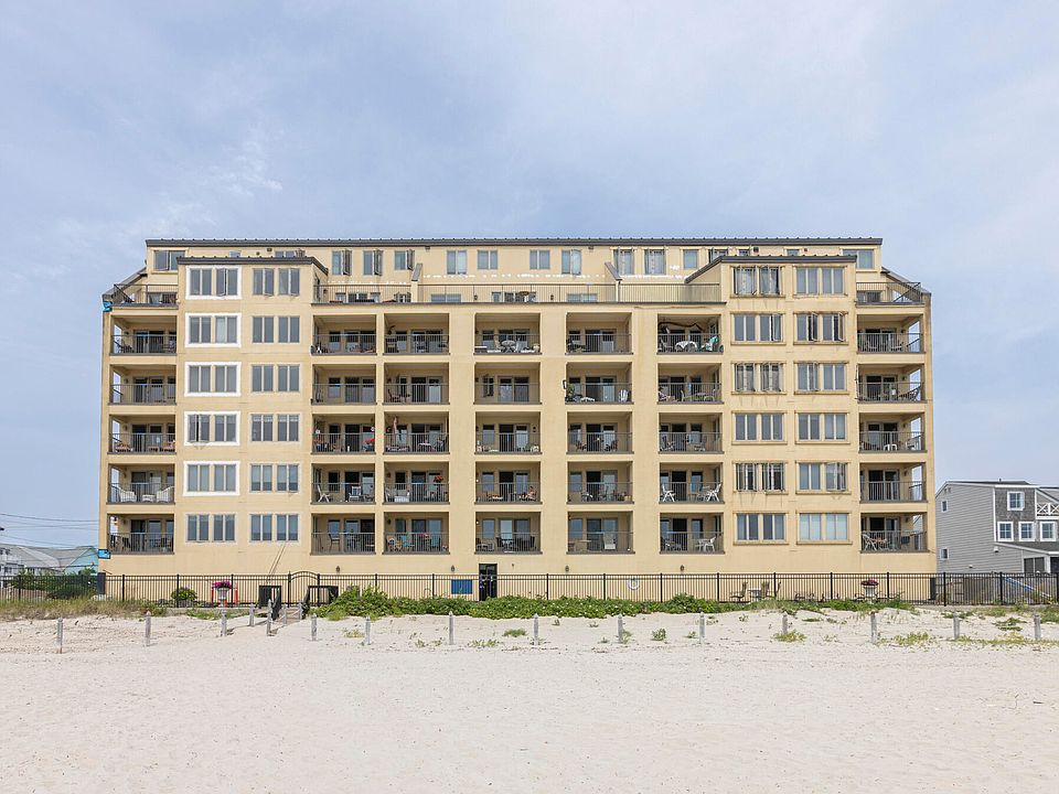 1st image of 191 E Grand Avenue #405