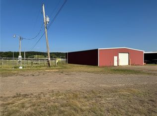 205 Yellow Rock Rd, Russellville, AR 72802