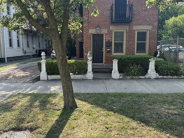 2132 W 11th St — Photo 12
