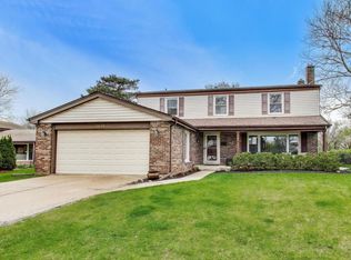 2822 N Brighton Pl, Arlington Heights, IL 60004