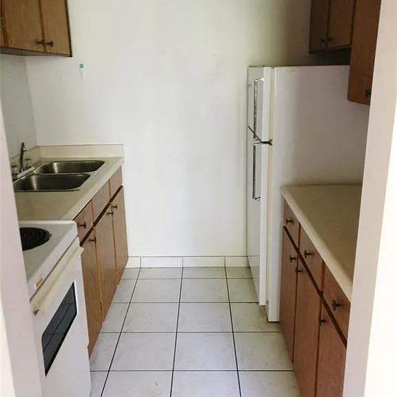 3044 Sandwich St #202 — Photo 9