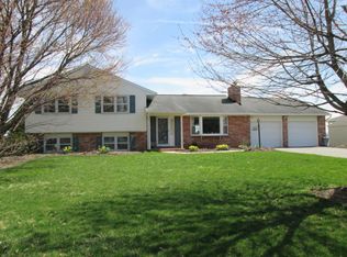 2240 Creek Hill Rd, Lancaster, PA 17601