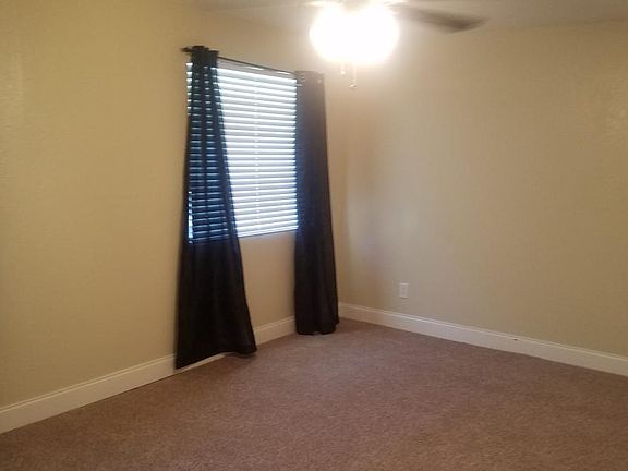 3rd image of 10418 N Pawnee Ave