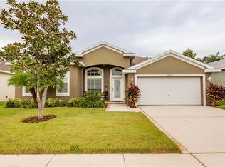 8207 Wild Oaks Cir, Largo, FL 33773