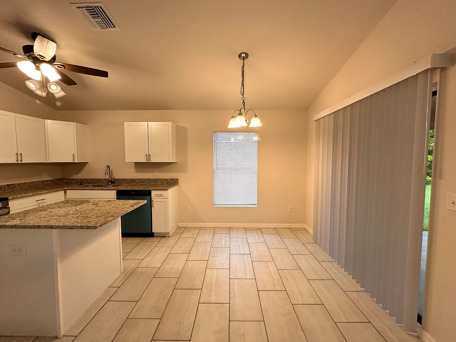 1714 Four Miles Cove Pkwy — Photo 3