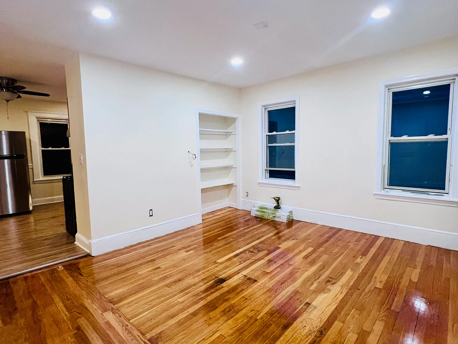 25 Coburn St — Photo 3