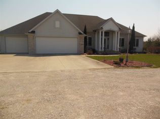 8515 E 500 S, Wolcottville, IN 46795