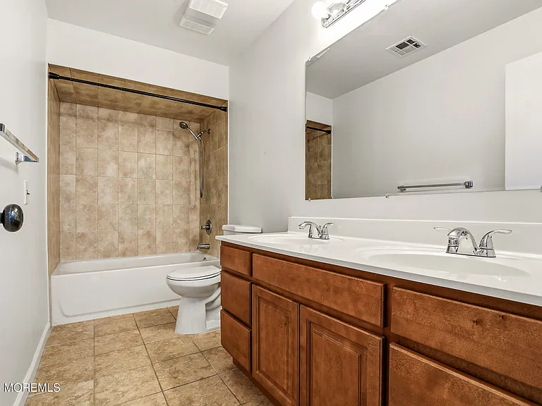 2021 Paterson Ave — Photo 15