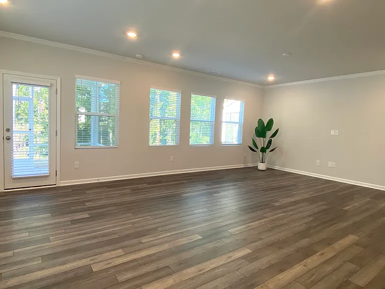 331 Aster Bloom Ln — Photo 6