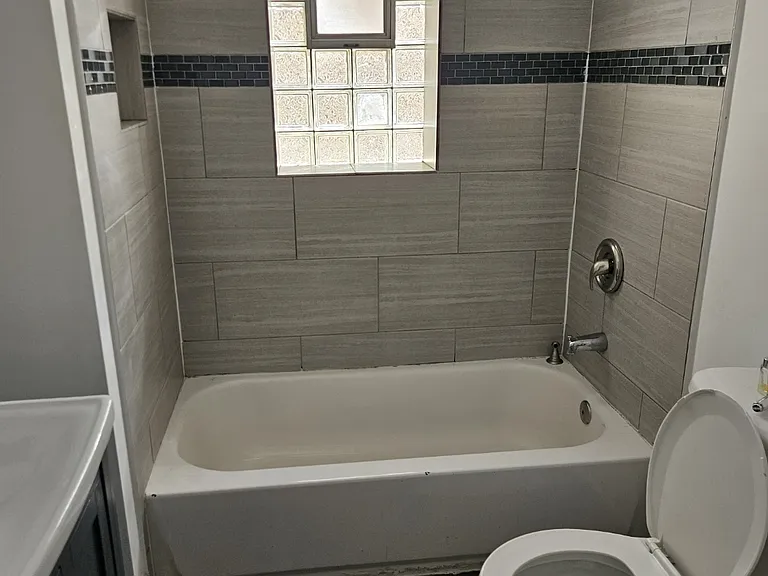1328 S Central Ave #1 — Photo 5