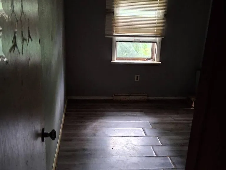 2418 Renois Ln — Photo 35