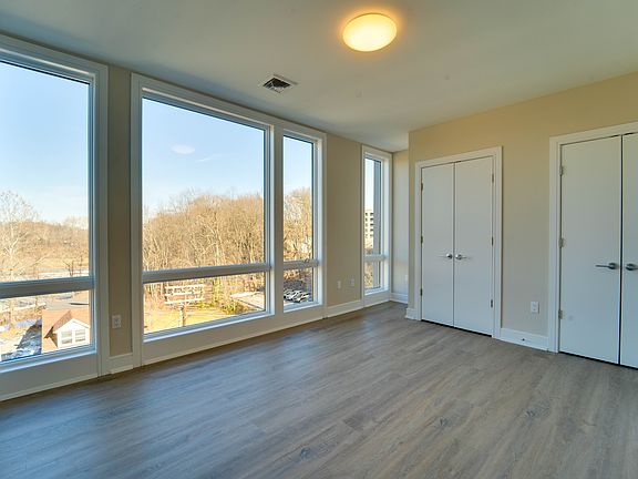 3rd image of 42 Spring St APT 308