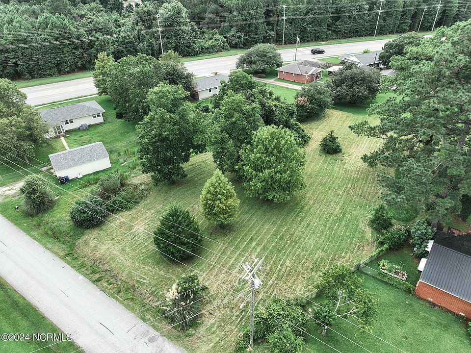 1st image of 2a Sandy Drive