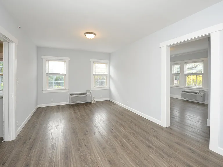 190 Rock Rd #2B — Photo 4