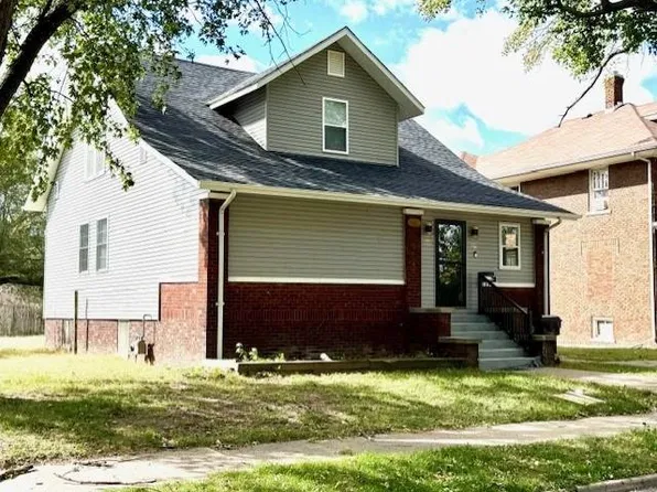 1012 Lafayette St, Beardstown, IL 62618