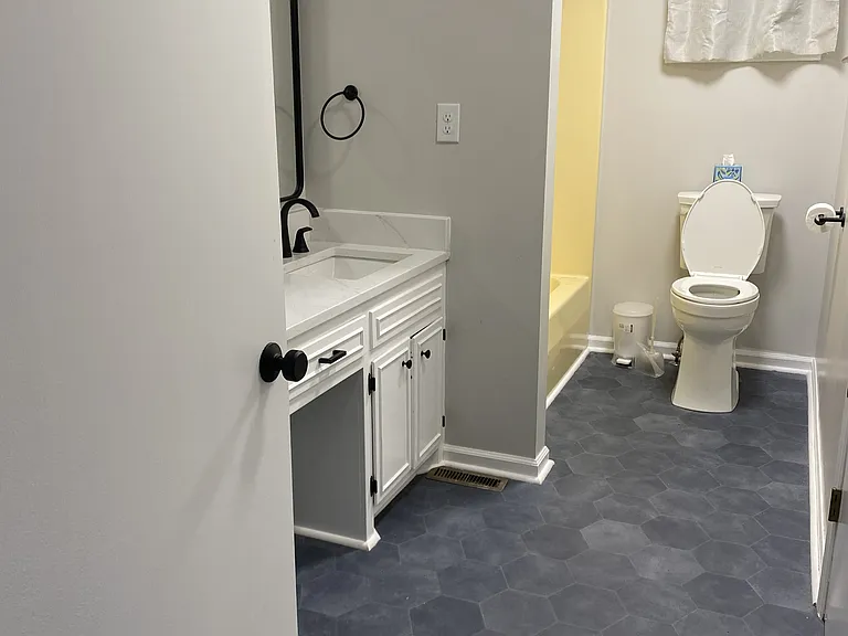 183 Laurel Dr — Photo 8