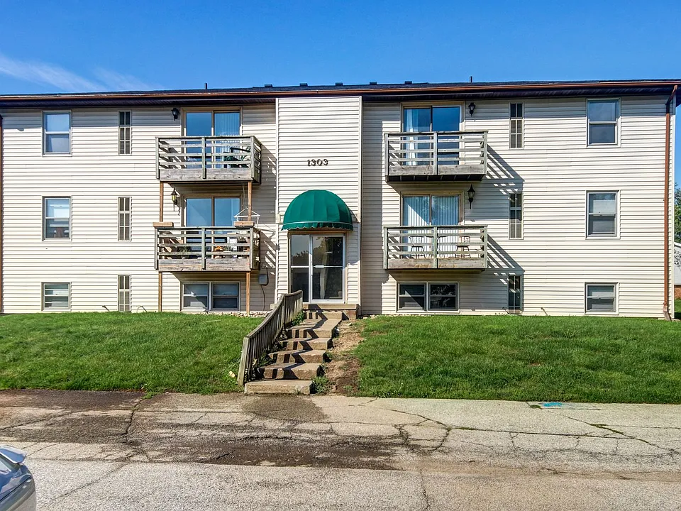 Lakewood Terrace Apartments