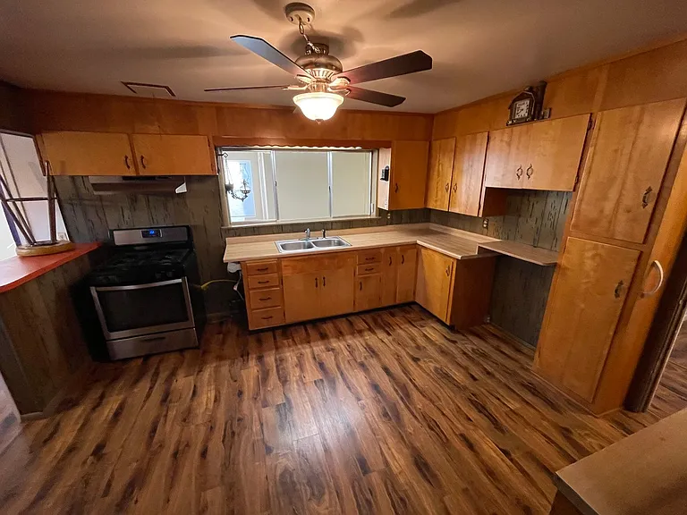 6029 Williams Dr — Photo 9
