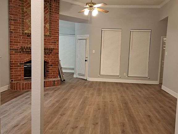 2nd image of 808 Snapdragon Ln