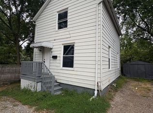 11 Courtland Dr, Akron, OH 44314