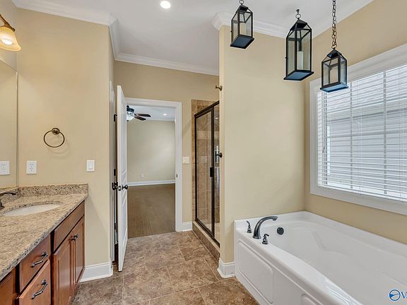 4th image of 6439 Lincoln Park Pl NW