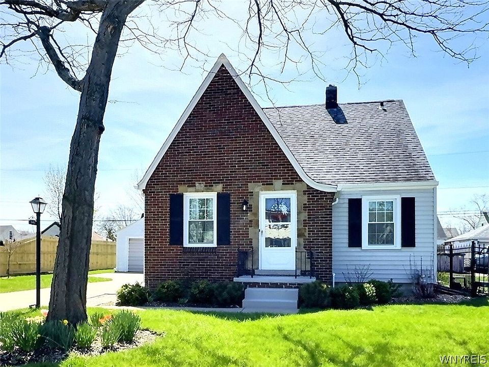 1st image of 141 Cleveland Dr