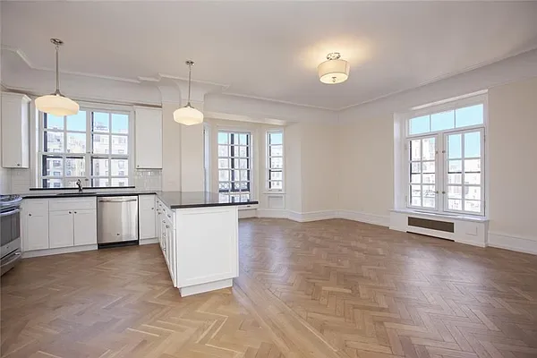 Rented by Domus Realty | media 26